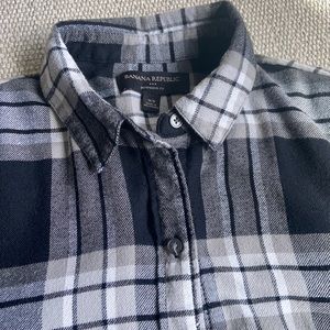Boyfriend fit flannel - black and grey
